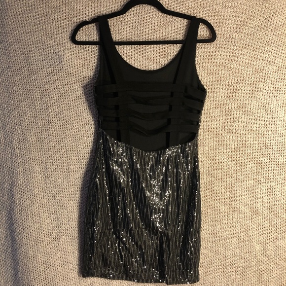 SOPRANO Shimmering Fitted Mini Dress! - Picture 9 of 9